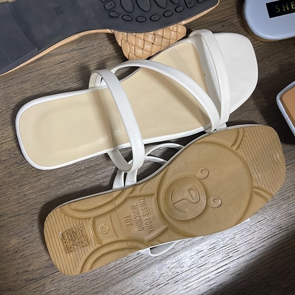 SHEIN shoes - Picture 3 of 5